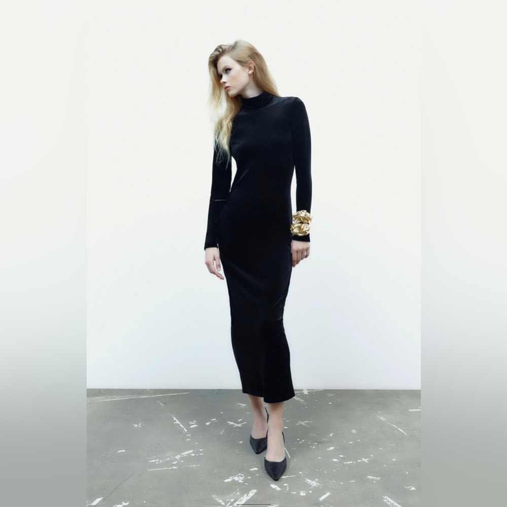 ZARA VELVET DRESS WITH HIGH NECK | SIZE S | Black